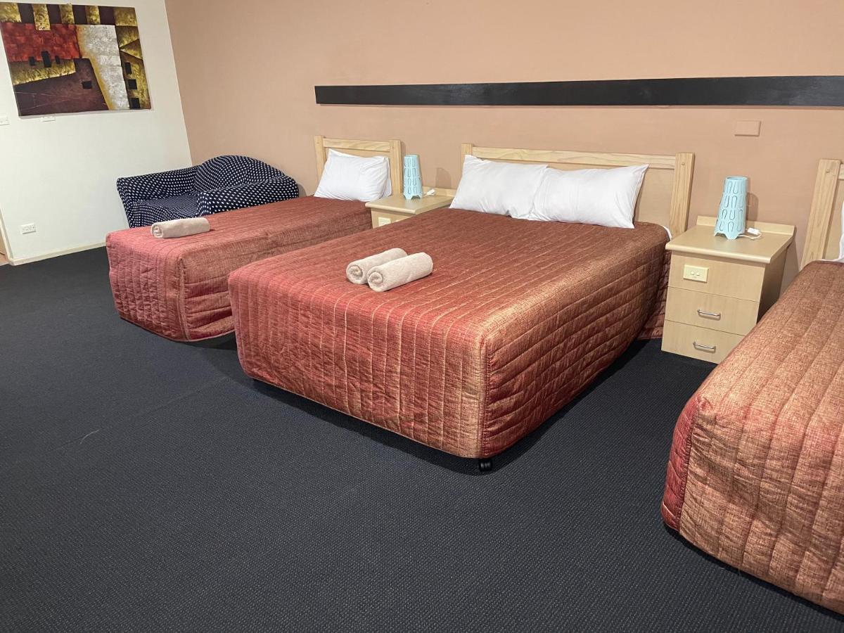 Countryman Motor Inn Cowra Ngoại thất bức ảnh